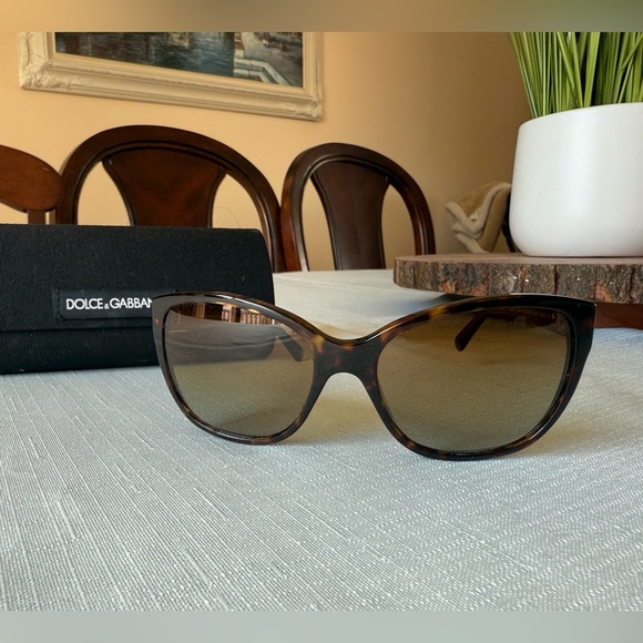 Dolce & Gabbana Tortoise Brown Sunglasses Made in Italy- Polarized - Picture 3 of 16